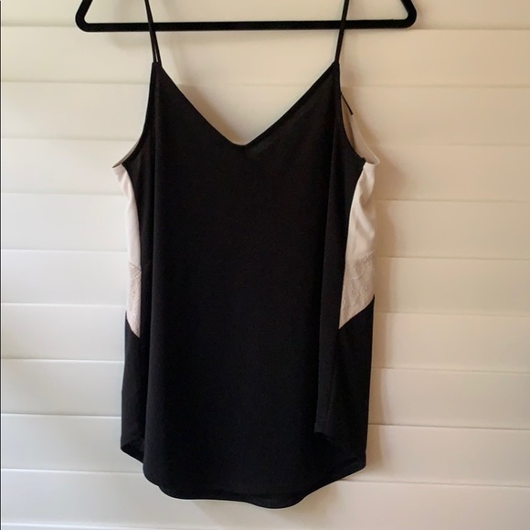 2/$25: Express color block lace tank top - Picture 4 of 4